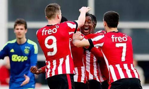 素质是她能 素质是她能