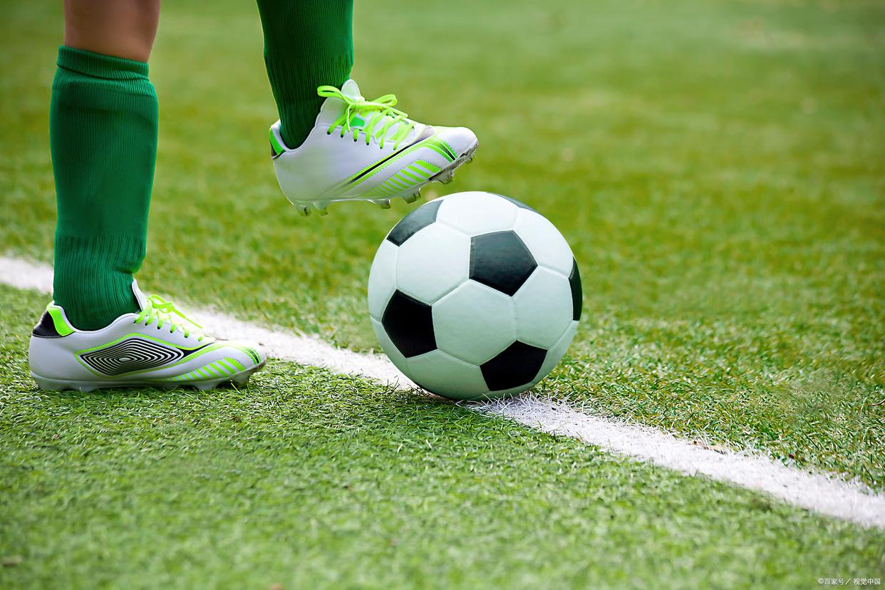 中国足球的 中国足球的
