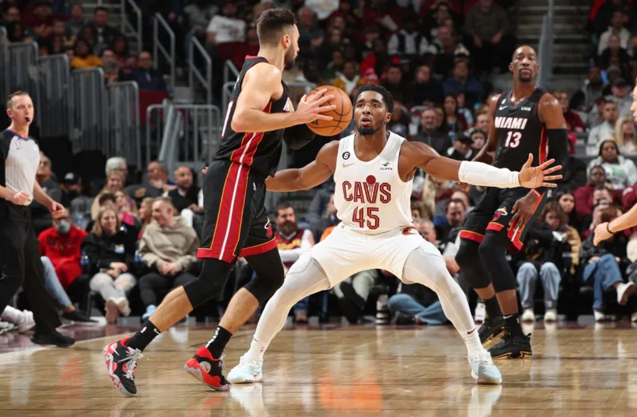 在许多关键 在许多关键